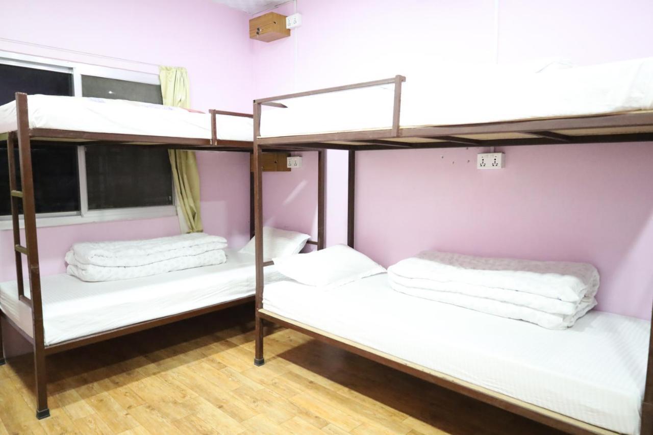 Margik Backpackers Hostel Ποκάρα Εξωτερικό φωτογραφία