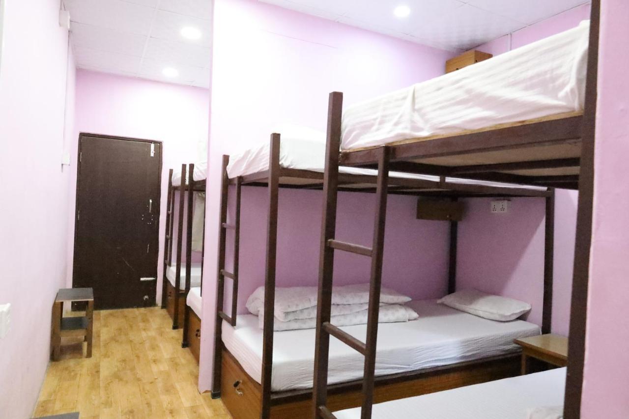 Margik Backpackers Hostel Ποκάρα Εξωτερικό φωτογραφία